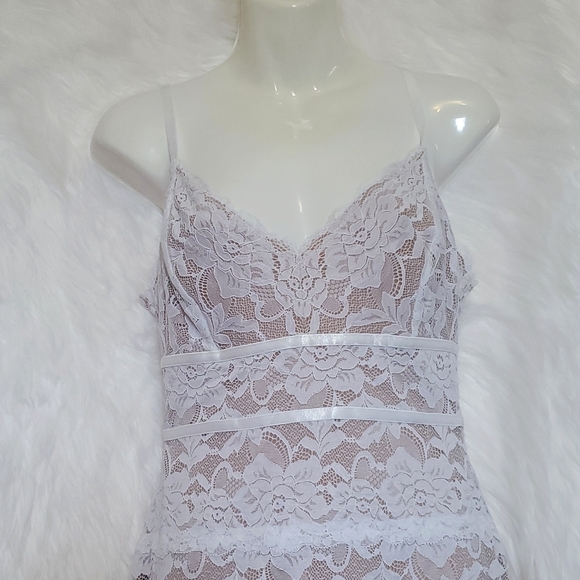 GUESS White Lace Sheath Dress - Size M Medium - Picture 8 of 10